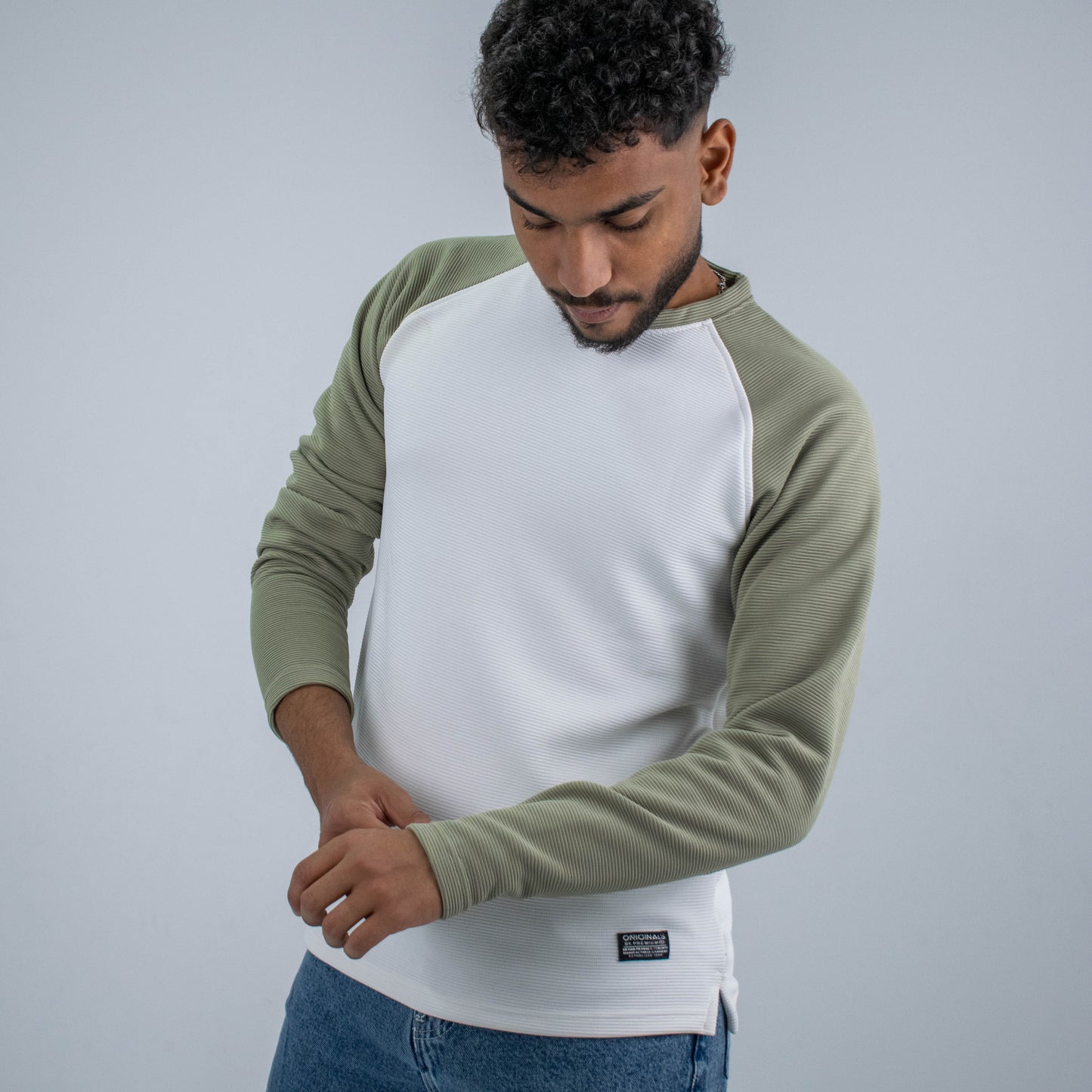 Men's Fall Pullover Sweater - White with Contrasting Sleeves